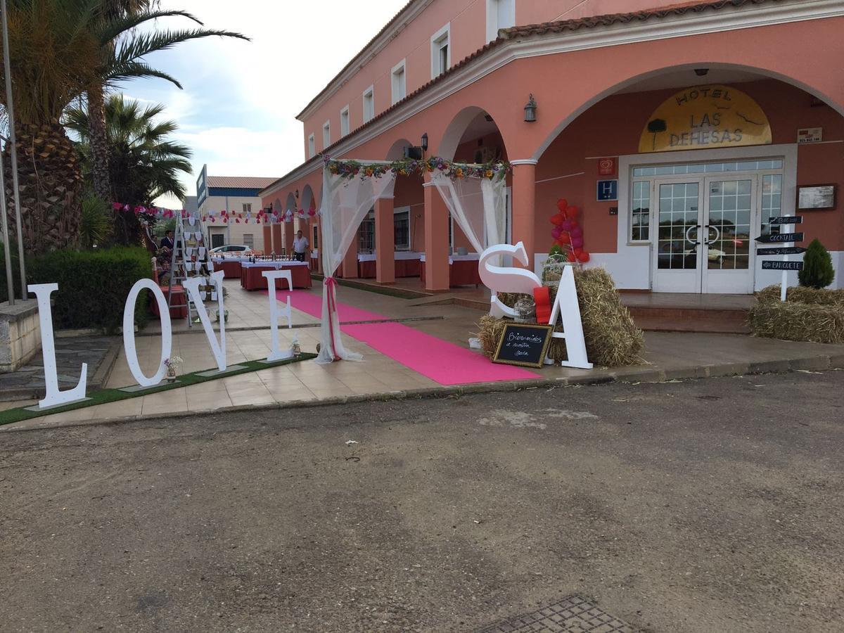 Hotel Las Dehesas Navalvillar de Pela Exterior photo